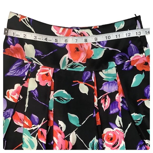 Express Design Studio 100% Silk Box Pleated Skater Skirt - 0 - Picture 8 of 16